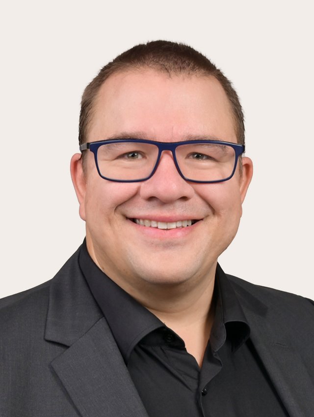 Prof. Dr. Christian Geiger